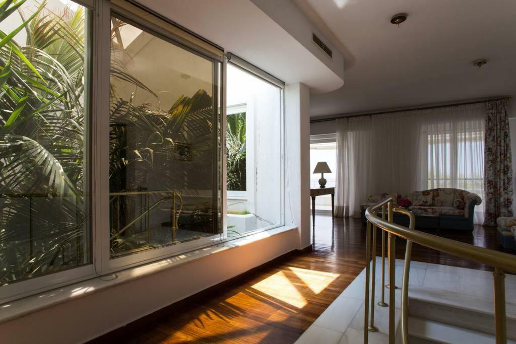 Beautiful, Private Villa By The Sea Agia Marina  Eksteriør billede