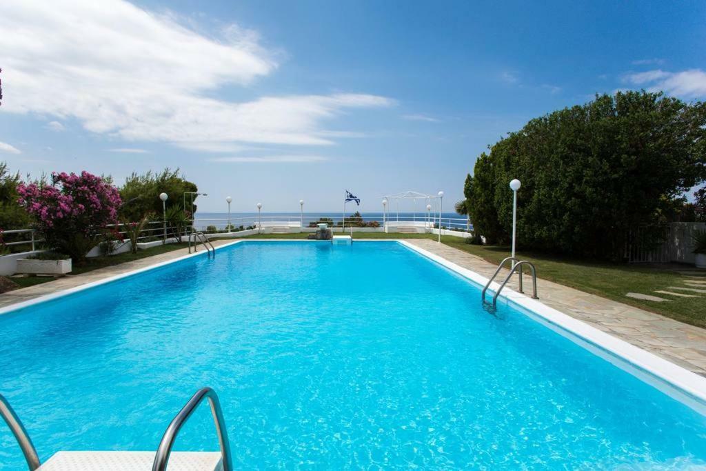 Beautiful, Private Villa By The Sea Agia Marina  Eksteriør billede