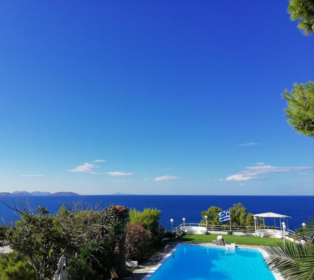 Beautiful, Private Villa By The Sea Agia Marina  Eksteriør billede